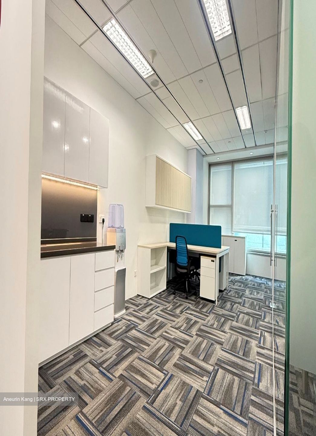 The Heeren (D9), Office #596518391
